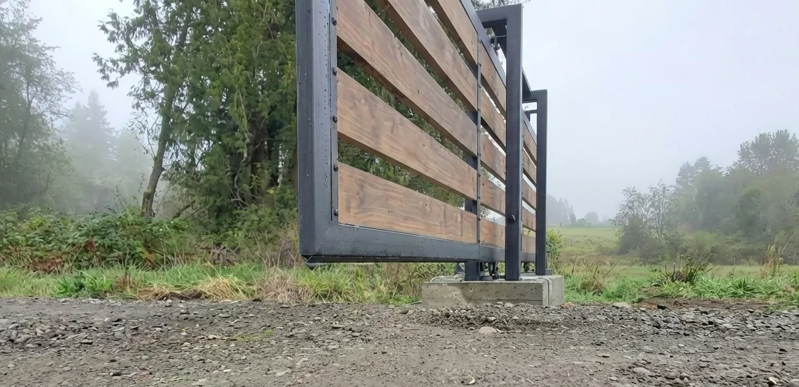 Portón autoportante sin riel